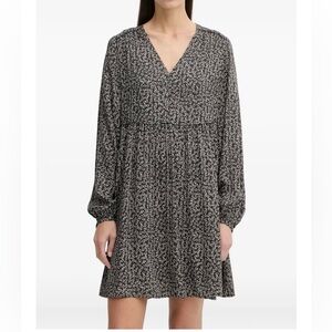 V-Neck Long Sleeve Mini Dress in Black & White Floral